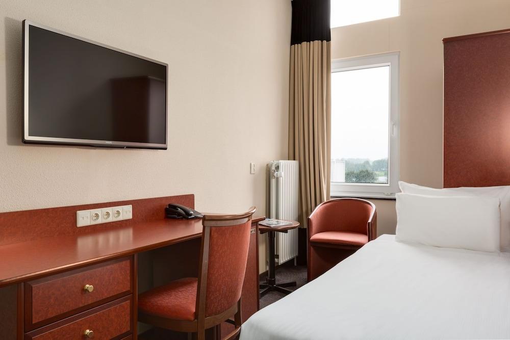 Nh Rijnhotel Hotel 4*