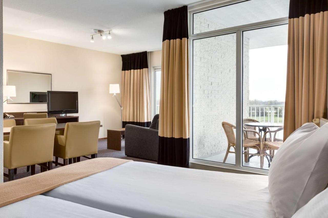 Nh Rijnhotel Hotel 4*